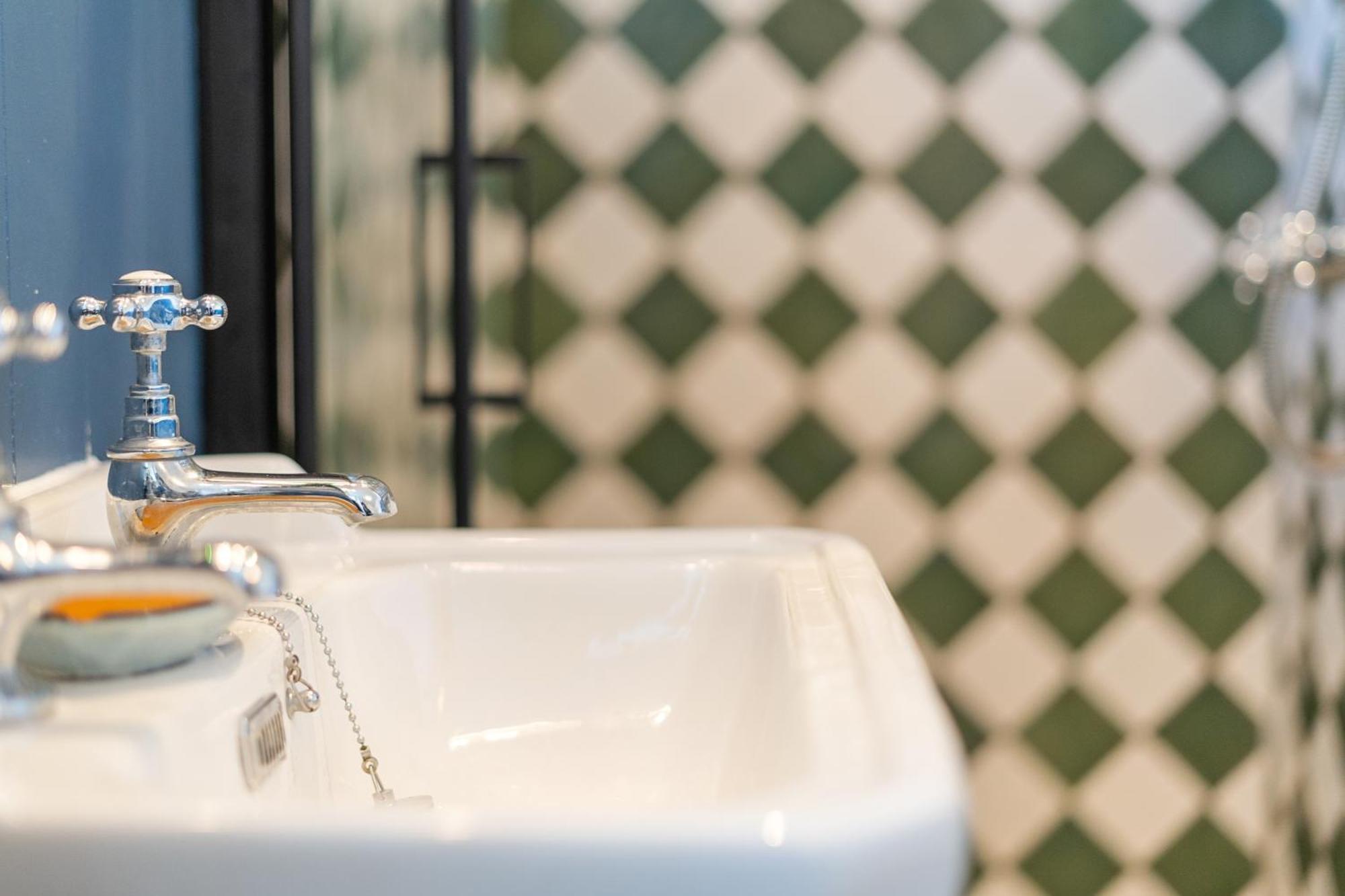 Spacious & Luxurious 2-bedroom Edwardian Apartamento